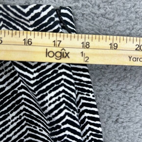 Chicos pants womens medium 2 black white zebra print cotton cropped capri resort - Picture 3 of 8